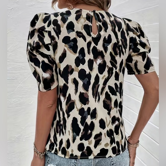 All Over Print Crew Neck Blouse, Casual Puff Sleeve Blouse - Picture 4 of 5
